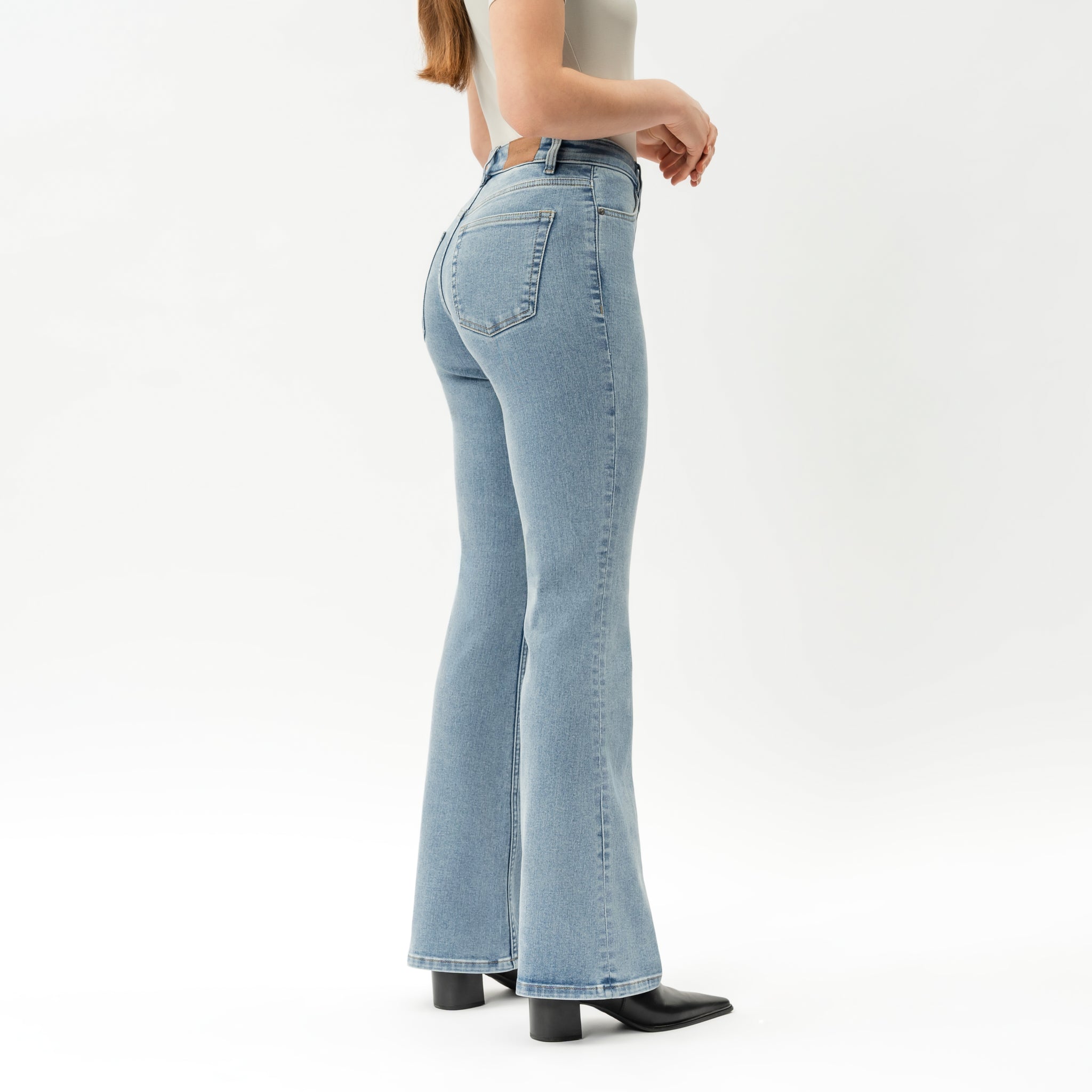 Bootcut ComfortDenim™ Jeans - Ninepine