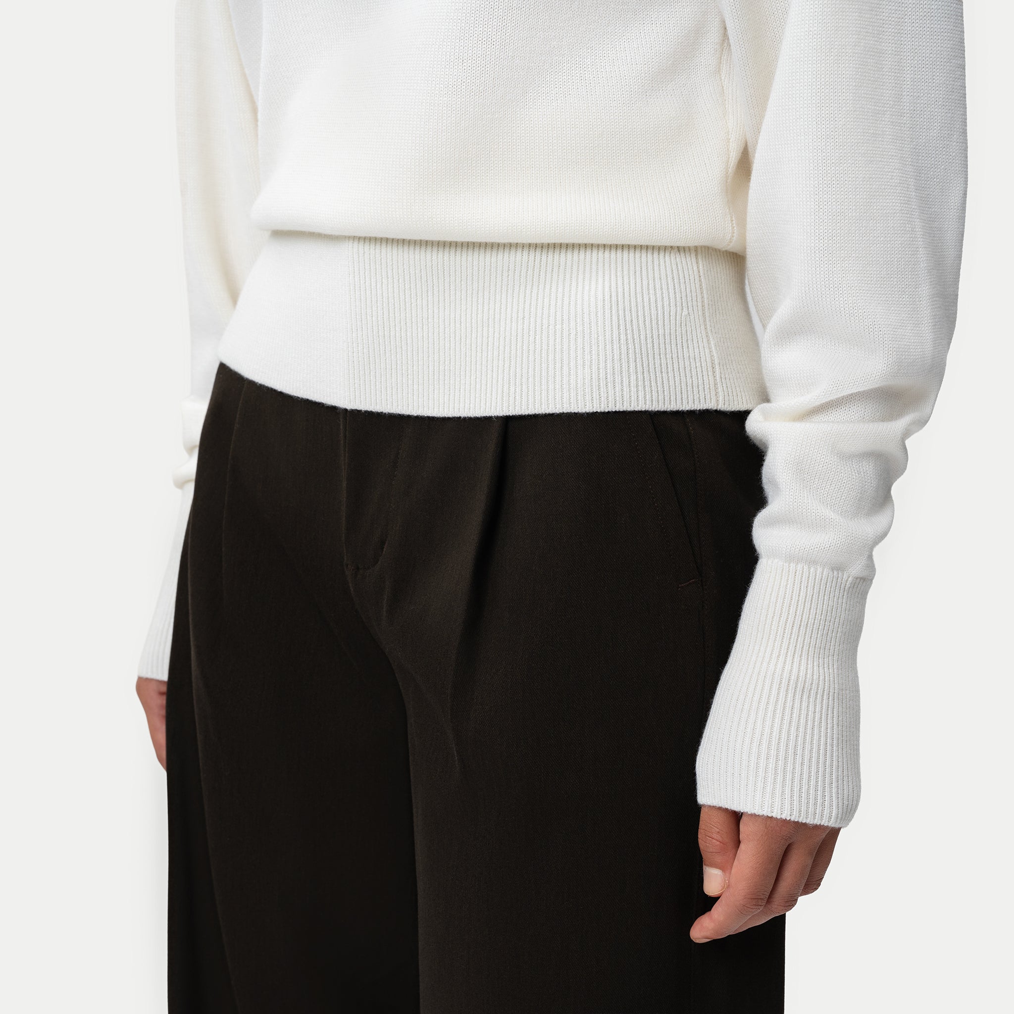 The Iconic Merino Sweater - Off-white - Ninepine