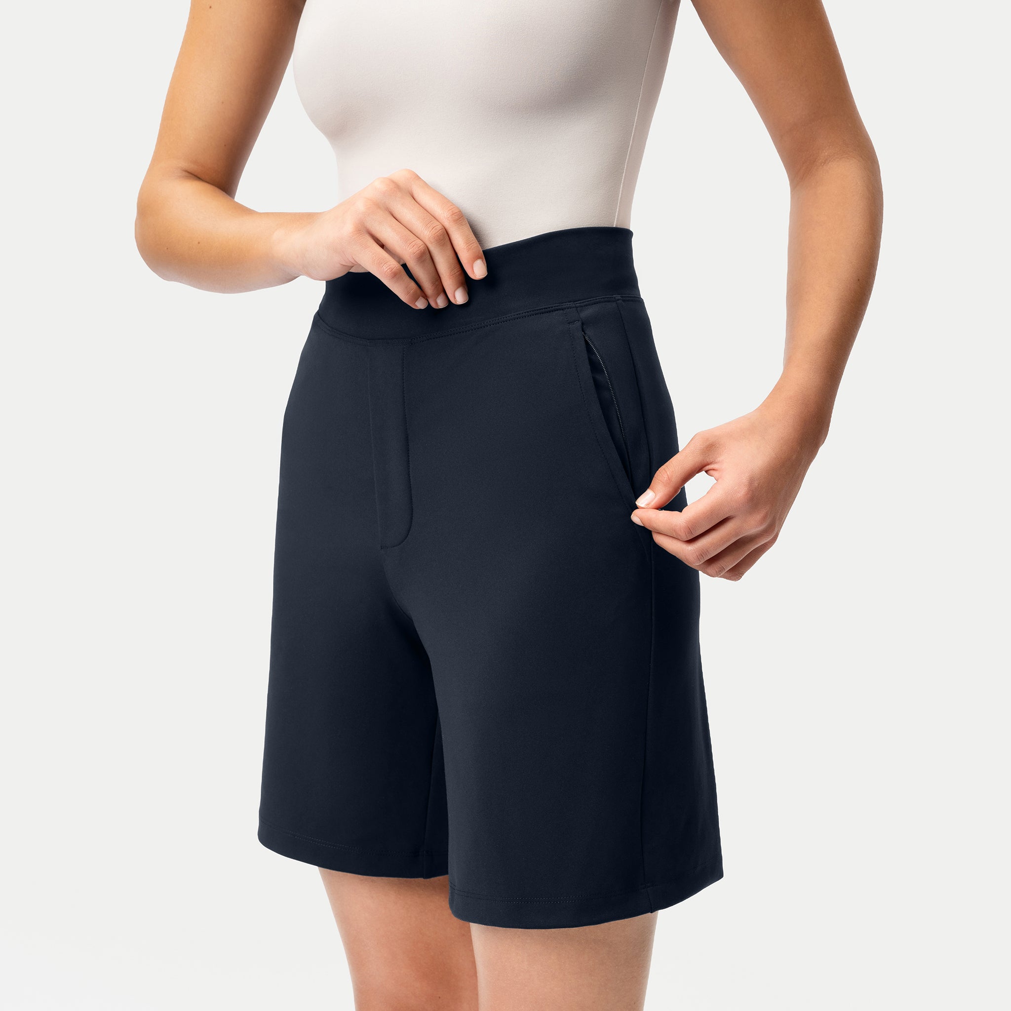 Asana Shorts - Ninepine