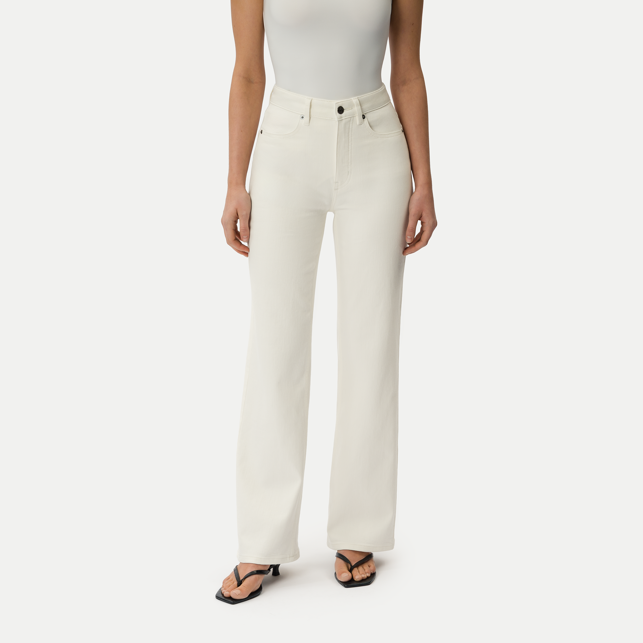 Relaxed ComfortDenim™ Jeans - Ninepine