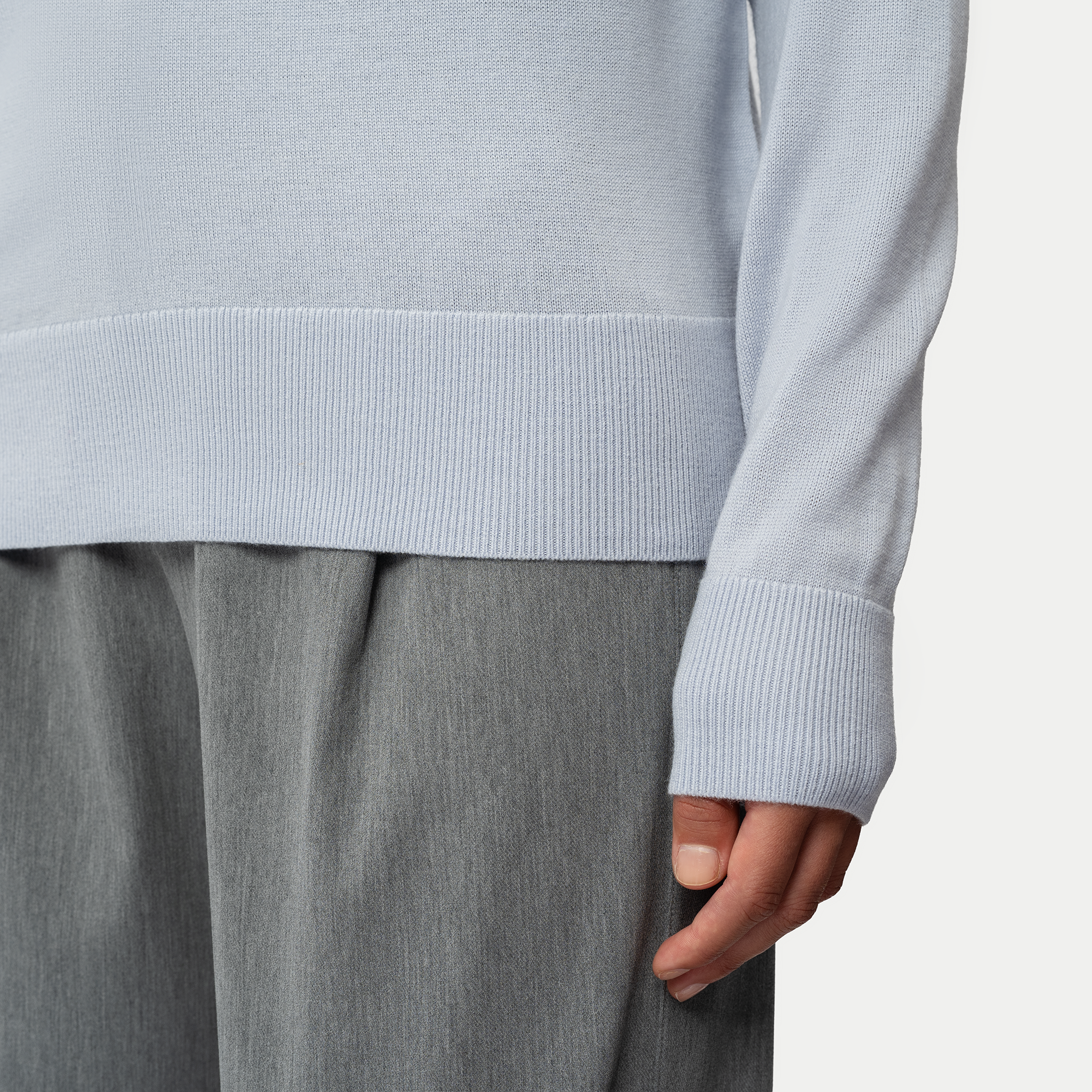 Merino Wool Relaxed Turtleneck - Ninepine